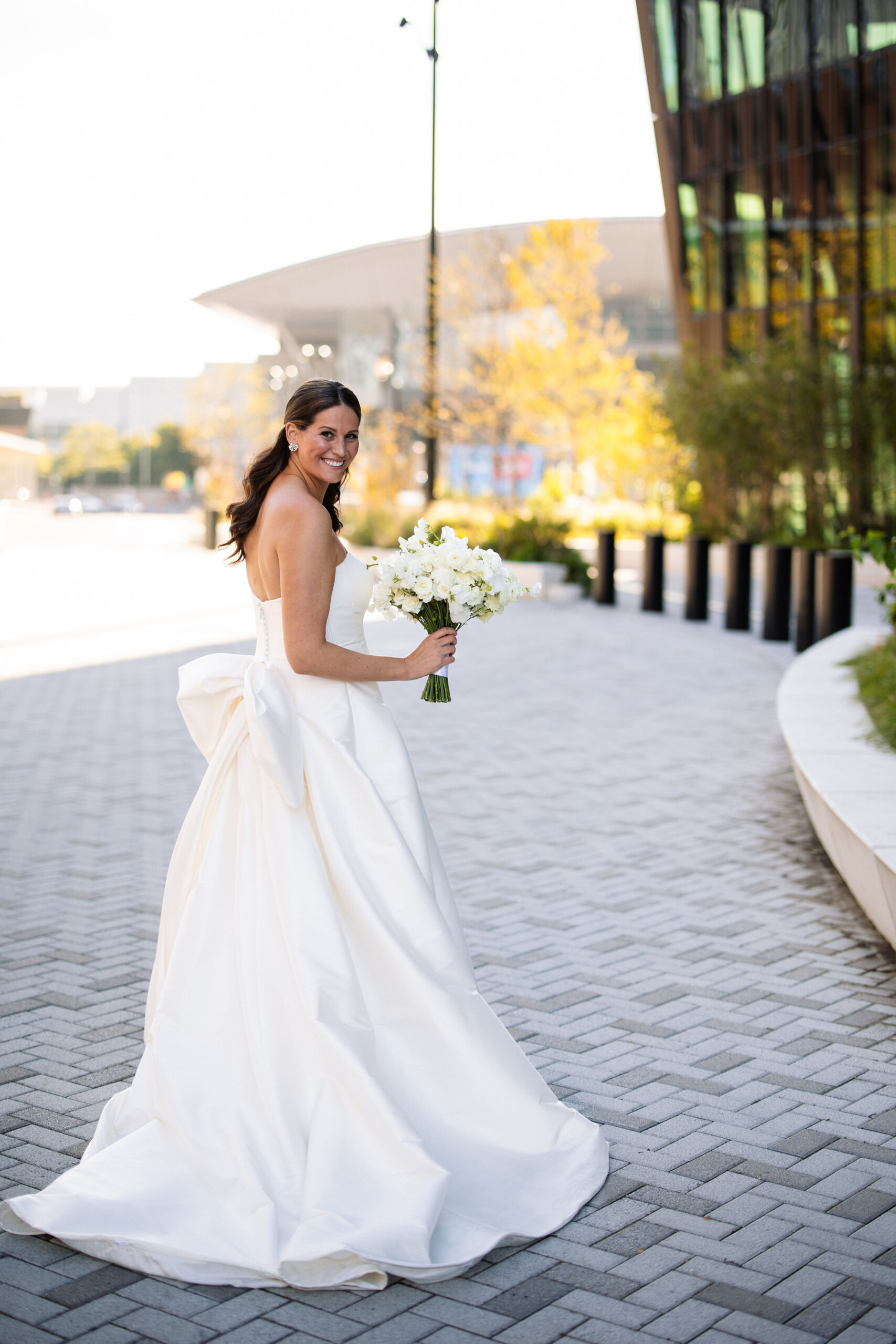 Liz and Jordan's Omni Boston Seaport wedding, photo 4